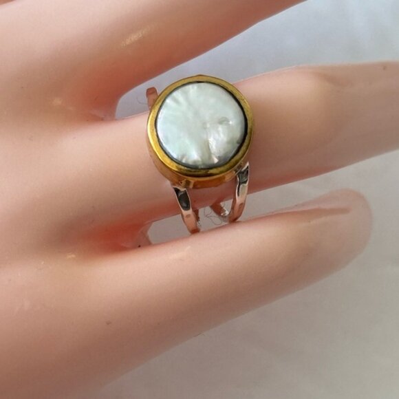 Shivam Made in India Sterling Silver 925 Brass Plated Pearl Ring Sz. 7 - Picture 1 of 16
